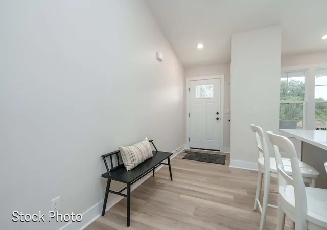 Photo 3 of Condo for sale at 327 Round Hl Rd, Kalamazoo, MI 49009 | MLS# 66026025791 | Listing updated on 2026-09-02