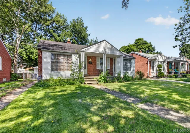 Photo 2 of Single family home for sale at 17125 Lennane, Redford, MI 48240 | MLS# 20261039523 | Listing updated on 2026-08-06