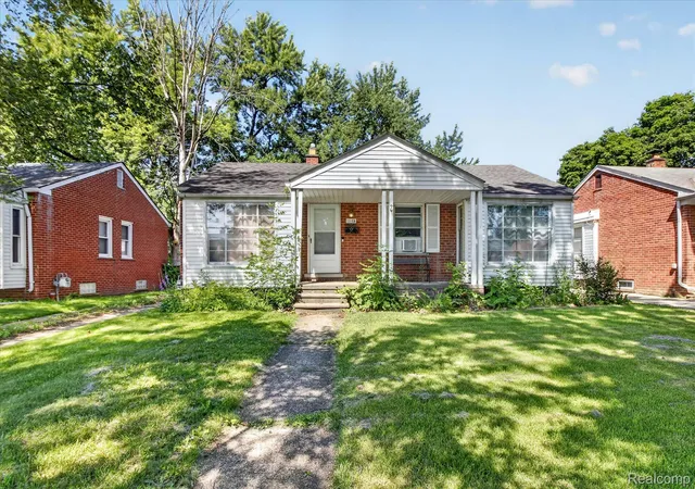 Photo 3 of Single family home for sale at 17125 Lennane, Redford, MI 48240 | MLS# 20261039523 | Listing updated on 2026-08-06