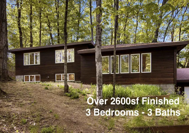 Photo 1 of Single family home for sale at 776 W Blackberry Ln, Suttons Bay, MI 49682 | MLS# 78080068984 | Listing updated on 2026-06-11
