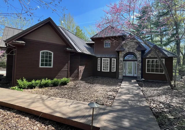 1st image of 5650 Lily Ln, Sawyer, MI 49125 | MLS# 69026025844