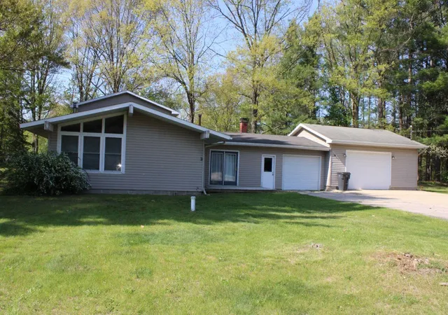 Homes for sale in Kalkaska, MI | 817 E Dresden St, Kalkaska, MI 49646 | MLS# 78080068986