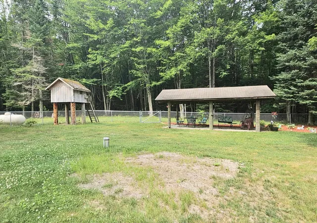 Photo 3 of Single family home for sale at 4774 S Lachance Rd, Lake City, MI 49651 | MLS# 78080068987 | Listing updated on 2026-09-01