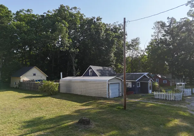 2nd image of 16920 6Th St, Wellston, MI 49689 | MLS# 67026025855