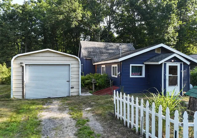 3rd image of 16920 6Th St, Wellston, MI 49689 | MLS# 67026025855