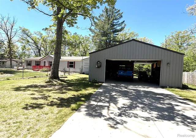 Photo 2 of Single family home for sale at 5932 Quail Dr, Saint Helen, MI 48656 | MLS# 20261039555 | Listing updated on 2026-06-05