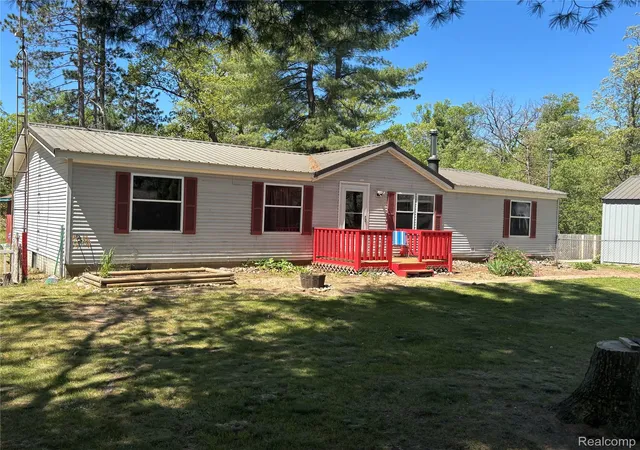 Photo 3 of Single family home for sale at 5932 Quail Dr, Saint Helen, MI 48656 | MLS# 20261039555 | Listing updated on 2026-06-05