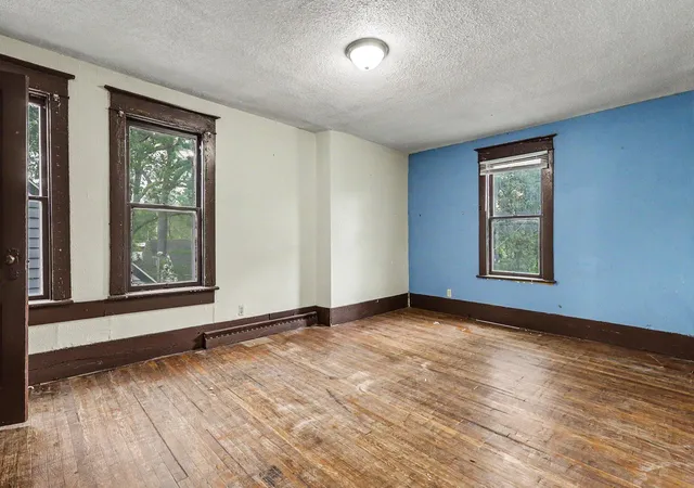 Homes for sale in Muskegon, MI | 2332 Sanford St, Muskegon, MI 49444 | MLS# 71026025863