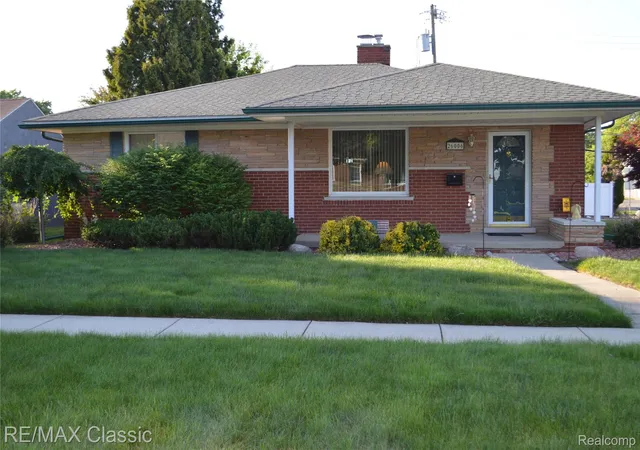Photo 1 of Sale Pending at 26006 S Elsinore Rd, Redford, MI 48239 | MLS# 20261039557 | Listing updated on 2026-06-03