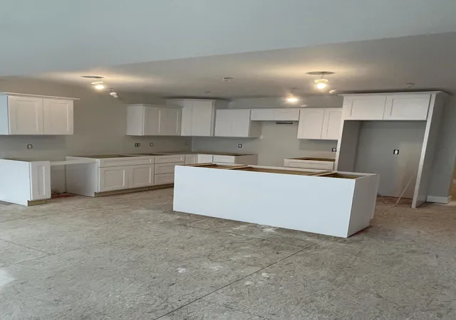 Listing Photo 4 - Condo for sale in building located at 1042 Bellview Mdw Dr SW, Byron Center, MI 49315