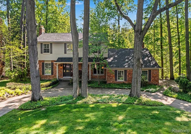 Homes for sale in Beverly Hills Village Oakland, MI | 22586 N Nottingham Dr, Beverly Hills Village Oakland, MI 48025 | MLS# 20261039590
