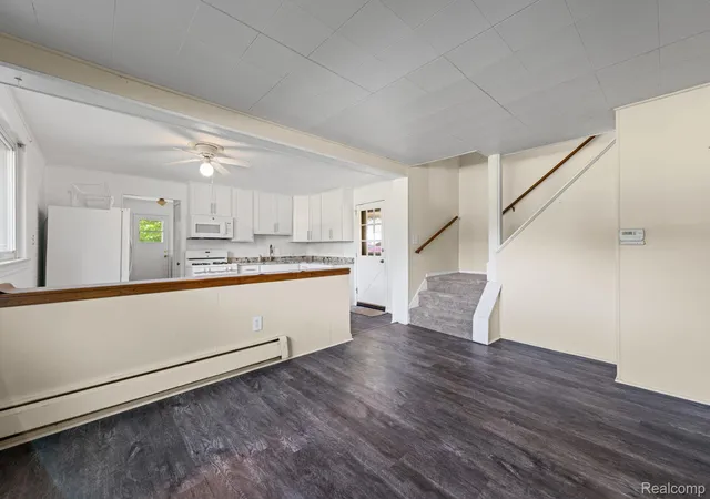 5th image of 7993 Church Rd, Grosse Ile, MI 48138 | MLS# 20261039601