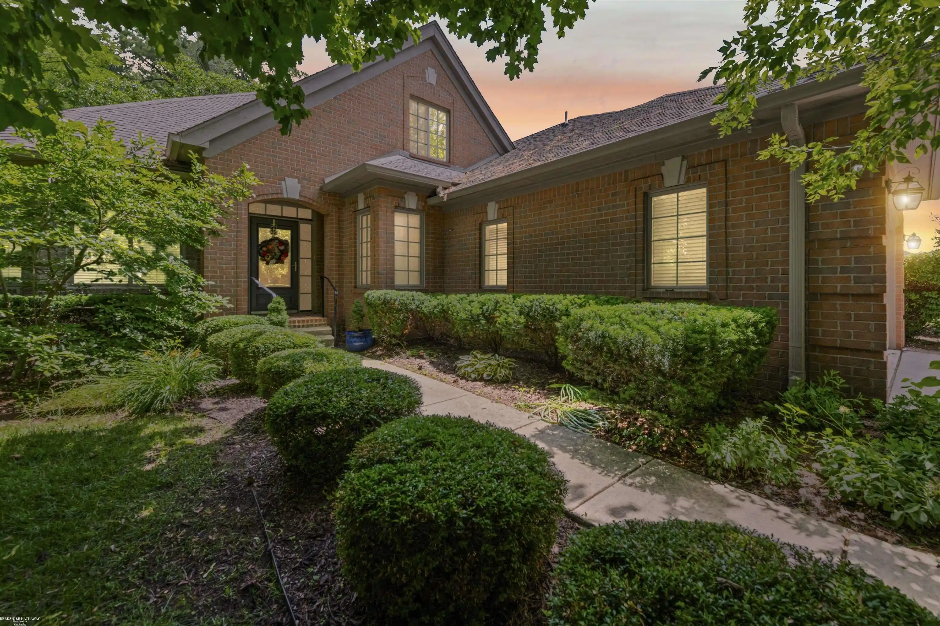 Photo 1 of Condo for sale at 50804 Redwood Ln, New Baltimore, MI 48047 | MLS# 58050209520 | Listing updated on 2026-10-25