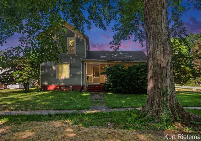 2nd image of 220 Hamilton Ave, Bangor, MI 49013 | MLS# 71026025922