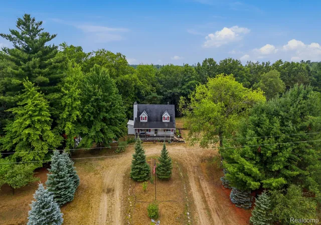 3rd image of 11245 Cedar Rd, Lake, MI 48632 | MLS# 20261039621