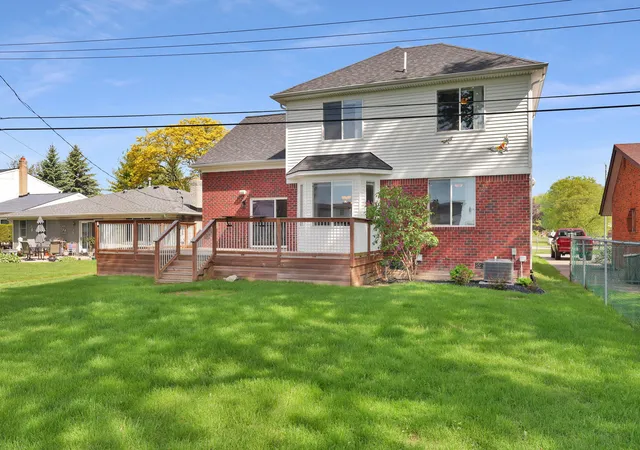Photo 3 of Single family home for sale at 48484 Jefferson Ave, Chesterfield, MI 48047 | MLS# 81026025938 | Listing updated on 2026-09-03