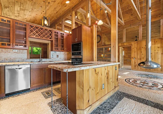 Photo 3 of Single family home for sale at 210 Spring Lake Dr, Chelsea, MI 48118 | MLS# 81026025945 | Listing updated on 2026-09-25