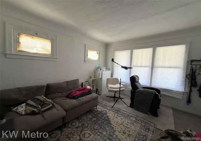 Photo 3 of Single family home for sale at 4797 Saint Clair St, Detroit, MI 48214 | MLS# 20261039633 | Listing updated on 2026-06-19