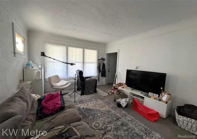Photo 3 of Single family home for sale at 4797 Saint Clair St, Detroit, MI 48214 | MLS# 20261039633 | Listing updated on 2026-06-19