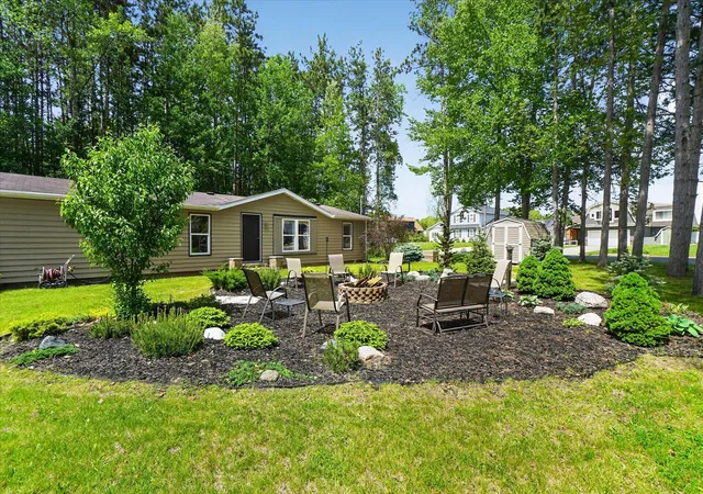 Photo 2 of Single family home for sale at 8653 Cochise Dr, Howard City, MI 49329 | MLS# 72026025956 | Listing updated on 2026-06-09