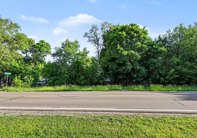 Land for sale at 2491 Hoover Ave, West Bloomfield, MI 48324 | MLS# 20261039642