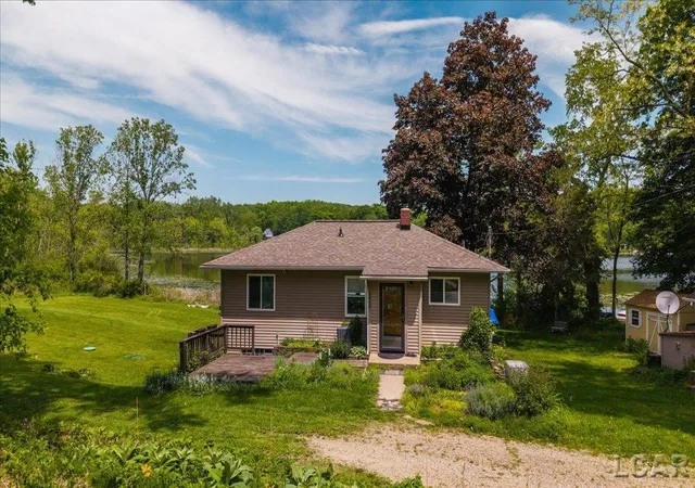Homes for sale in Manchester Township Washtenaw, MI | 1400 Lakeview Dr, Manchester Township Washtenaw, MI 49287 | MLS# 56050209540