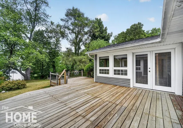 3rd image of 1910 Lake Ct, Owosso, MI 48867 | MLS# 5050209541