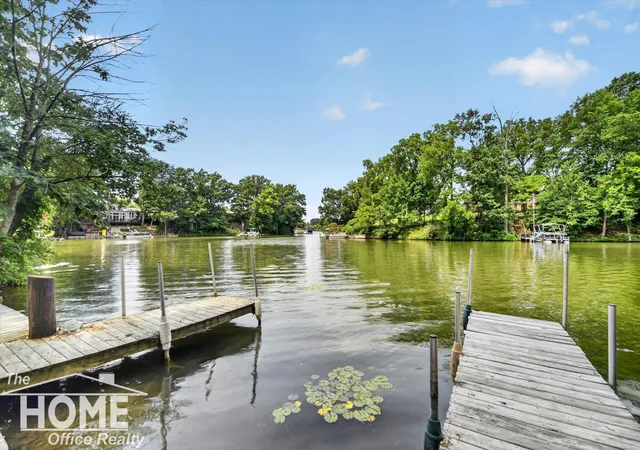 4th image of 1910 Lake Ct, Owosso, MI 48867 | MLS# 5050209541