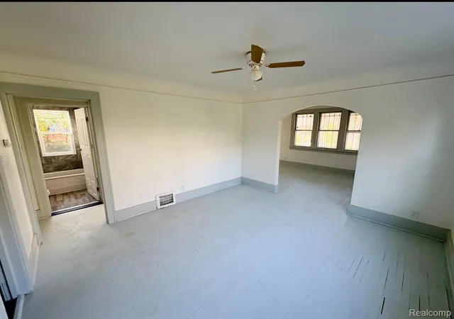 5th image of 17390 Waltham St, Detroit, MI 48205 | MLS# 20261039649
