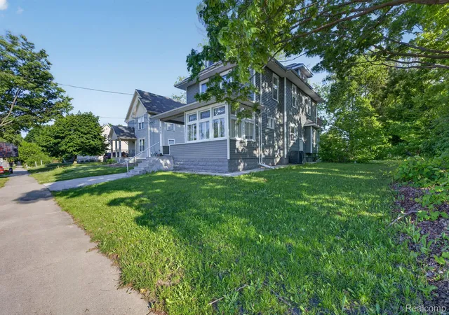 4th image of 925 W Kalamazoo St, Lansing, MI 48915 | MLS# 20261039658