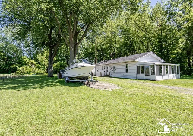 Photo 3 of Single family home for sale at 13838 Bayside Dr, Monroe, MI 48161 | MLS# 57050209549 | Listing updated on 2026-06-04