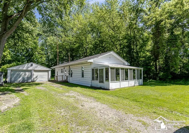 Photo 3 of Single family home for sale at 13838 Bayside Dr, Monroe, MI 48161 | MLS# 57050209549 | Listing updated on 2026-06-04
