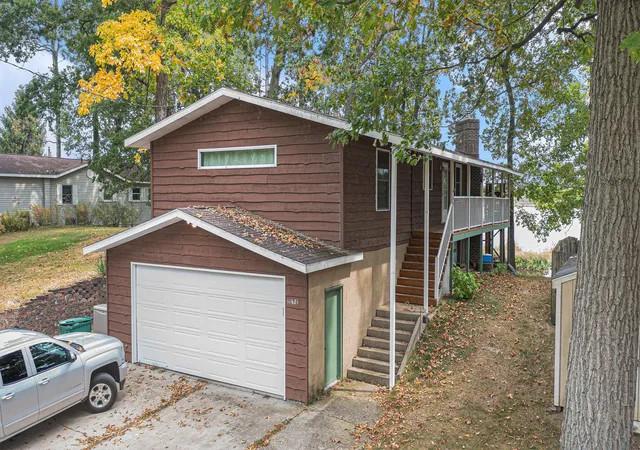 3rd image of 11681 Scott Park Rd, Delton, MI 49046 | MLS# 66026025992
