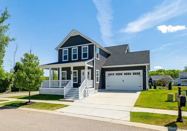 Photo 1 of Sale Pending at 9261 Regency Blvd, Hamburg Township Livingston, MI 48169 | MLS# 20261039686 | Listing updated on 2026-06-22