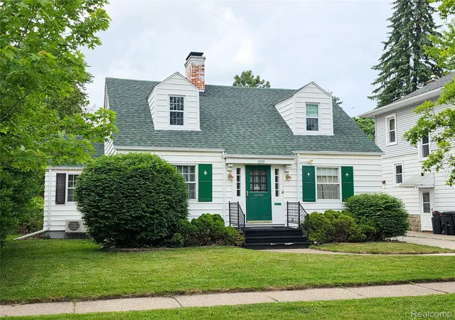 Photo 1 of Sale Pending at 1333 Court St, Port Huron City St Clair, MI 48060 | MLS# 20261039702 | Listing updated on 2026-06-15