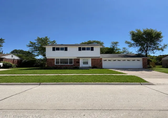 Photo 1 of Single family home for sale at 1241 Selma St, Westland, MI 48186 | MLS# 20261039705 | Listing updated on 2026-08-29