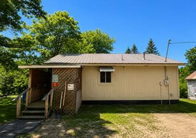 2nd image of 22469 165th Ave, Hersey, MI 49639 | MLS# 72026026002