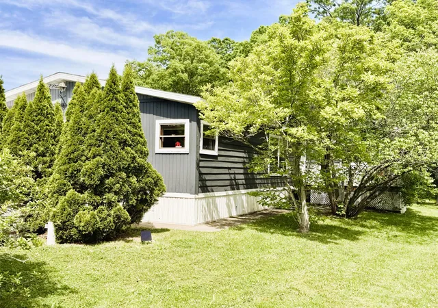 3rd image of 8000 Warren Woods Rd #Lot 96, Three Oaks, MI 49128 | MLS# 69026026005
