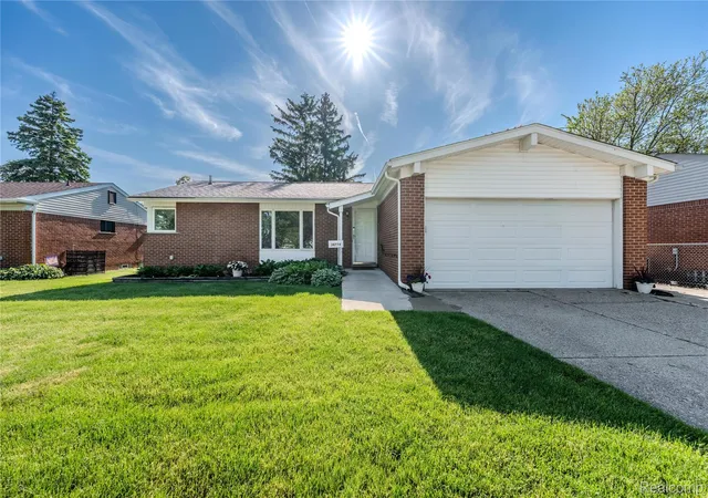 Photo 1 of Sale Pending at 38774 Covington Dr, Sterling Heights, MI 48312 | MLS# 20261039715 | Listing updated on 2026-06-18