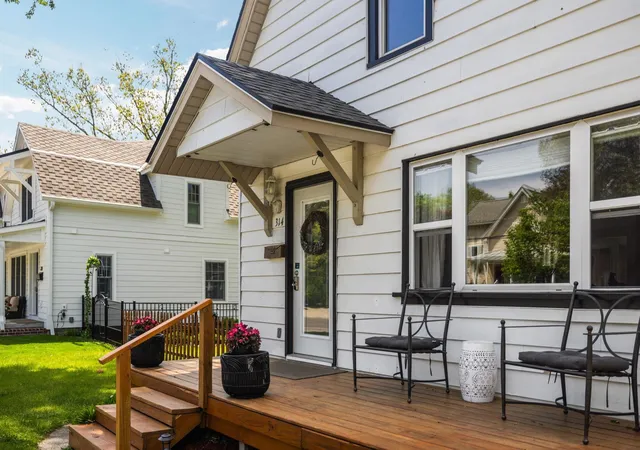 3rd image of 314 Barlow St, Traverse City, MI 49686 | MLS# 78080069017