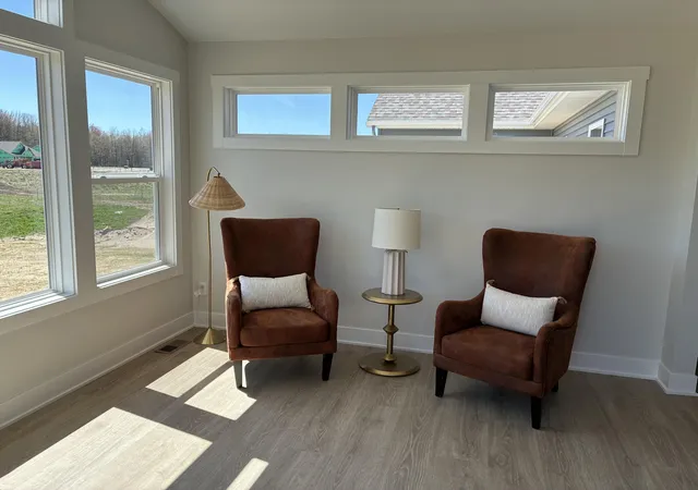 3rd image of 15732 Hawley Dr, Grand Haven, MI 49417