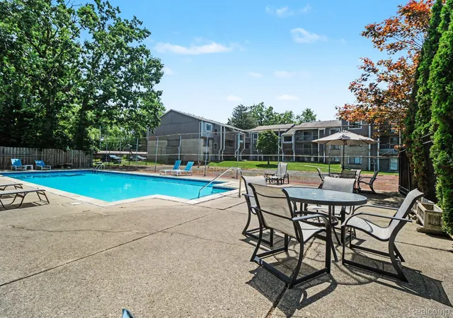Photo 18 of Condo for sale at 29890 W 12 Mile Rd E #907, Farmington Hills, MI 48334 | MLS# 20261039751 | Listing updated on 2026-08-24