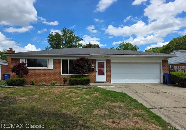 Photo 2 of Single family home for sale at 25714 Wexford Ave, Warren, MI 48091 | MLS# 20261039761 | Listing updated on 2026-06-07