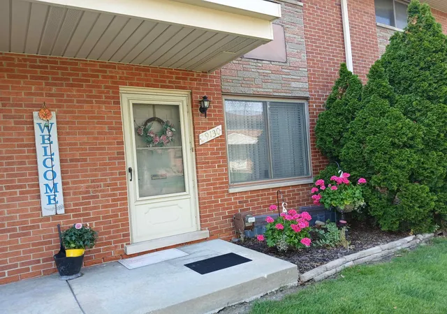 Homes for sale in Madison Heights, MI | 29130 Tessmer Ct, Madison Heights, MI 48071 | MLS# 58050209586