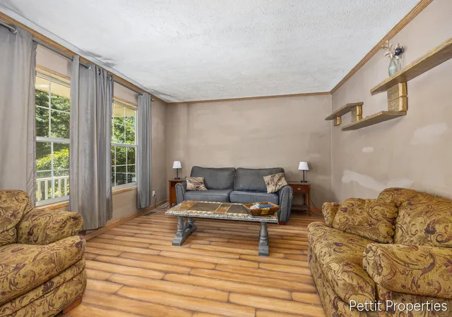 3rd image of 2481 Bauer Rd, Jenison, MI 49428 | MLS# 65026026025