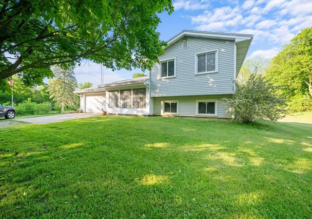 4th image of 15300 Rome Rd, Manitou Beach, MI 49253 | MLS# 69026026029