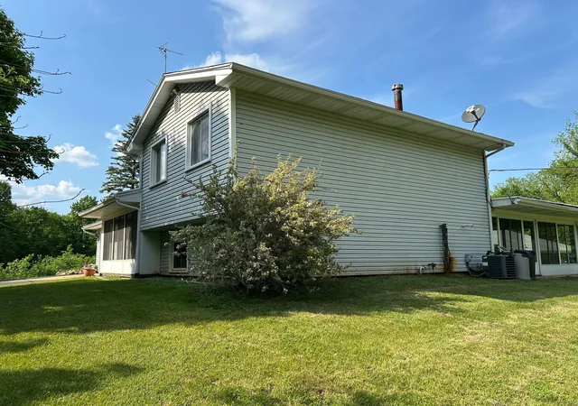 5th image of 15300 Rome Rd, Manitou Beach, MI 49253 | MLS# 69026026029