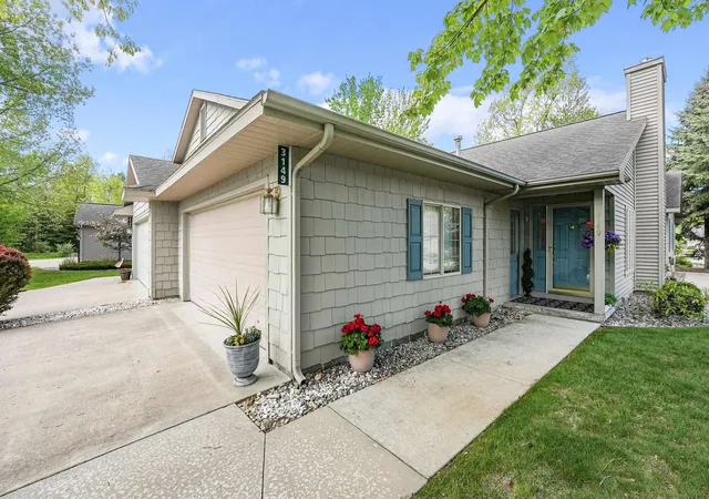 Photo 1 of Sale Pending at 3149 Aspen Blf, Traverse City, MI 49686 | MLS# 78080069028 | Listing updated on 2026-07-27
