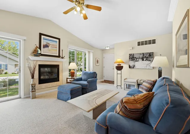Listing Photo 5 - Condo for sale in building located at 3149 Aspen Blf, Traverse City, MI 49686
