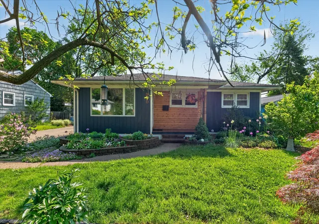 1st image of 900 Pomona Rd, Ann Arbor, MI 48103 | MLS# 81026026031